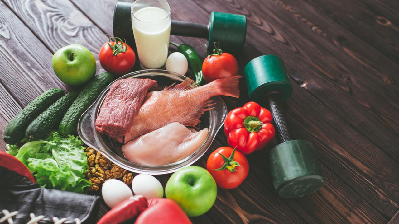Ilustrasi makanan untuk memperkuat massa otot