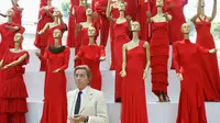 Sejarah Gaun Merah Valentino yang Jadi Warisan Mode Sang Kaisar Fashion Terakhir
