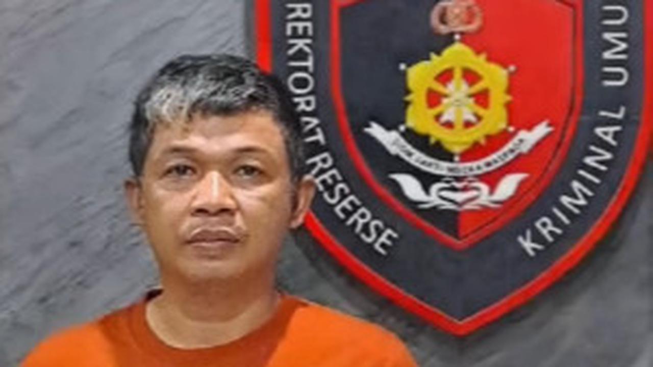 Tampang Preman Loyo Tak Segarang Pas Bentak Pensiunan Perwira Polisi