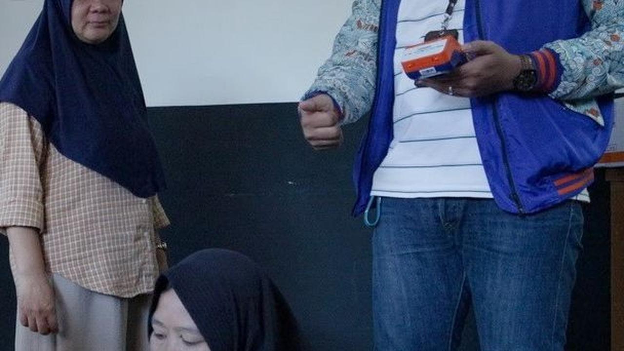 Sementara dari sisi literasi keuangan, BRI juga mencatat peningkatan sebesar 3 persen secara nasional menjadi 42,7 persen pada 2023.<br>