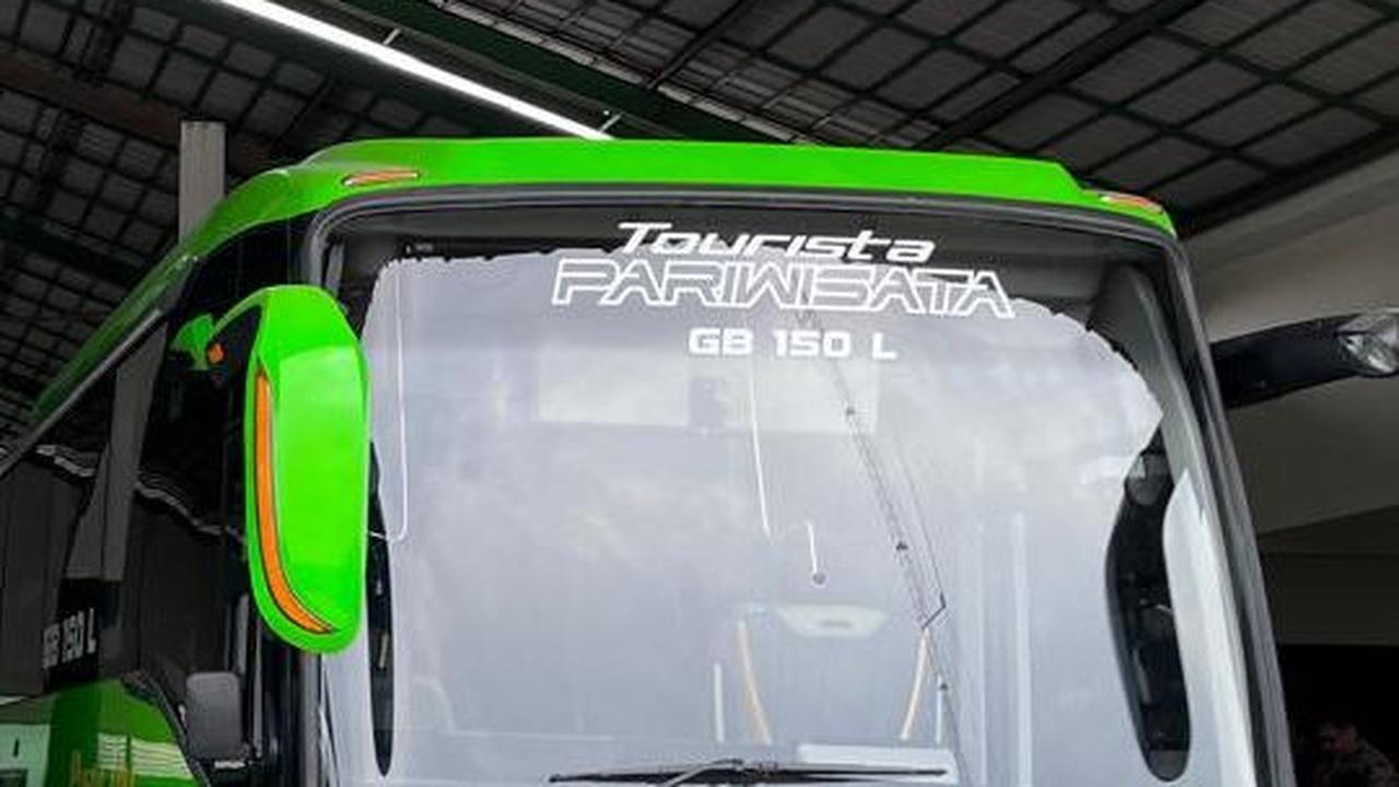 Hino GB 150 L adalah bus yang digunakan sebagai basis