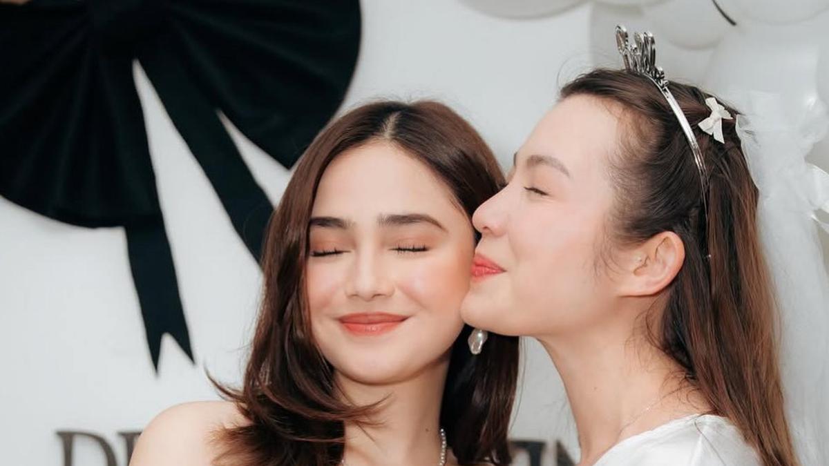 6 Potret Syifa Hadju Tampil Elegan Mengenakan Dress Tube Hitam Saat Berikan Kejutan Bridal Shower Haviza Devi Anjani