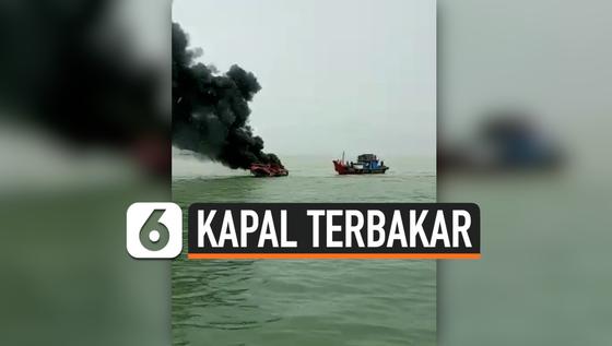 VIDEO: Kapal Speed Boat Terbakar dan Meledak di Kepri