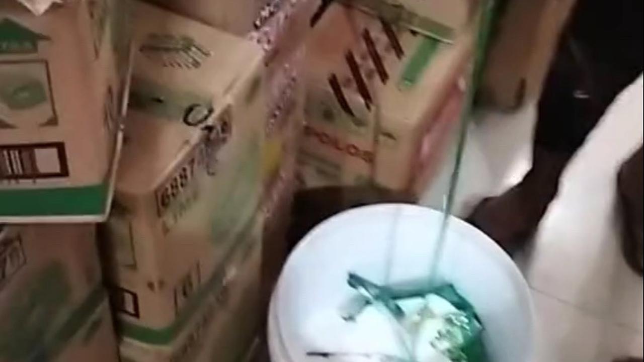 "Saya tidak pernah merasa rugi dan dirugikan karena ini saya beli hasil dari Allah dan saya hancurkan karena Allah," ucapnya dalam video.