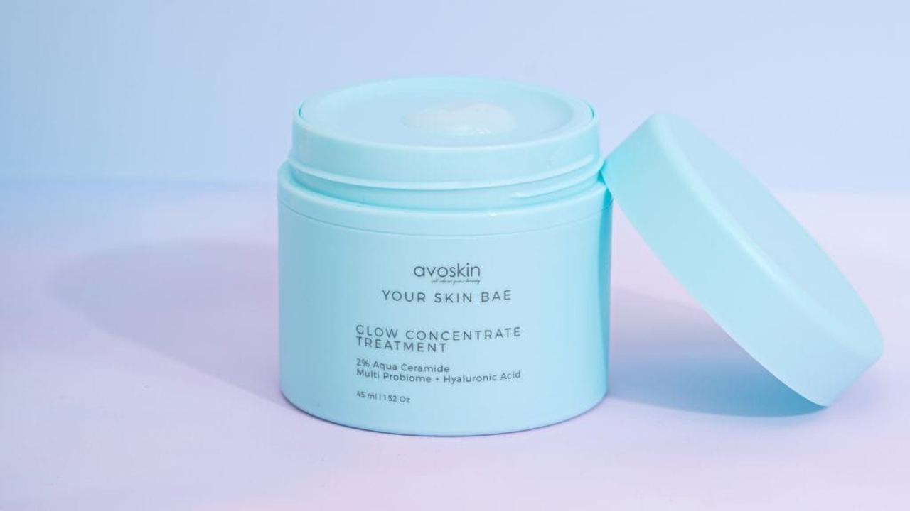 5. Avoskin Your Skin Bae Glow Concentrate Treatment: Kulit Bebas Kemerahan dan Bercahaya