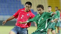 Cho Byung-kuk merupakan mantan pesepak bola dan juga mantan pemain Timnas Korea Selatan yang lahir pada 1 Juli 1981 atau 41 tahun silam. (AFP/Karim Jaafar)