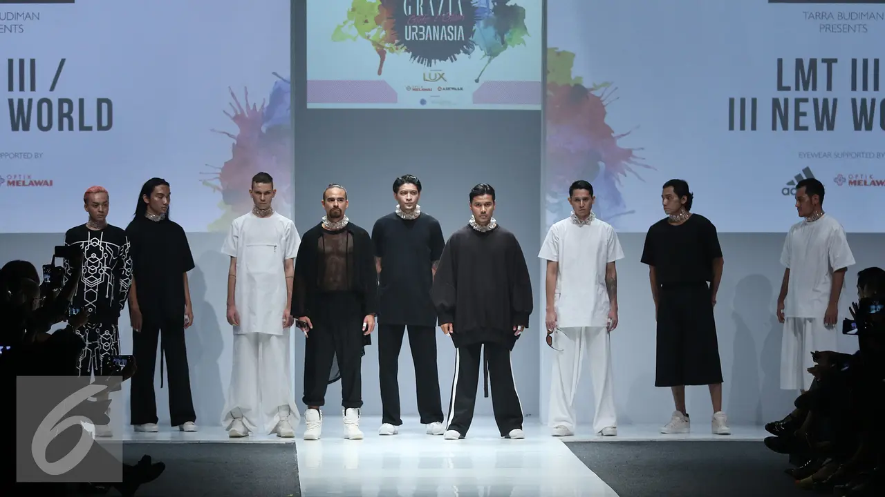20151026-Jakarta-Fashion-Week-2016-Tara-Budiman