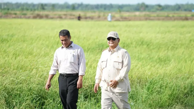 Presiden Prabowo Subianto dan Menteri Pertanian Andi Amran Sulaiman (pertanian.go.id)