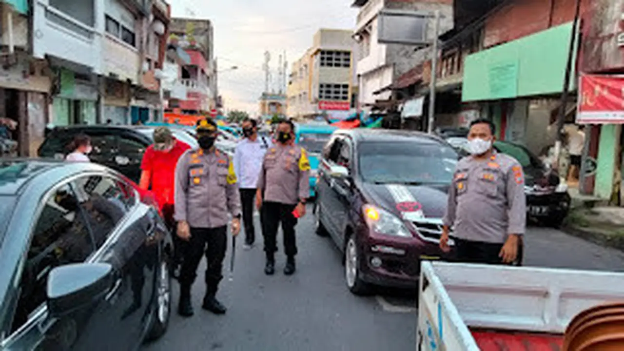 Polres Minahasa Selatan menurunkan total 214 personel dalam Operasi Kepolisian Terpusat Lilin Samrat-2021.