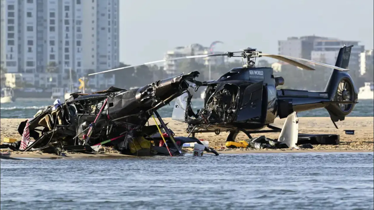 Dua helikopter yang kecelakaan di Gold Coast, Australia.