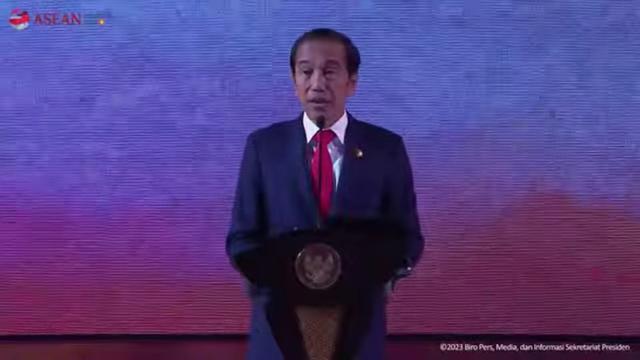 Presiden Jokowi dalam pembukaan Asia Indo-Pacific Forum (AIPF) sebagai bagian dari rangkaian KTT ke-43 ASEAN di Hotel Mulia, Jakarta, Selasa (5/9/2023). (Youtube Setpres RI)