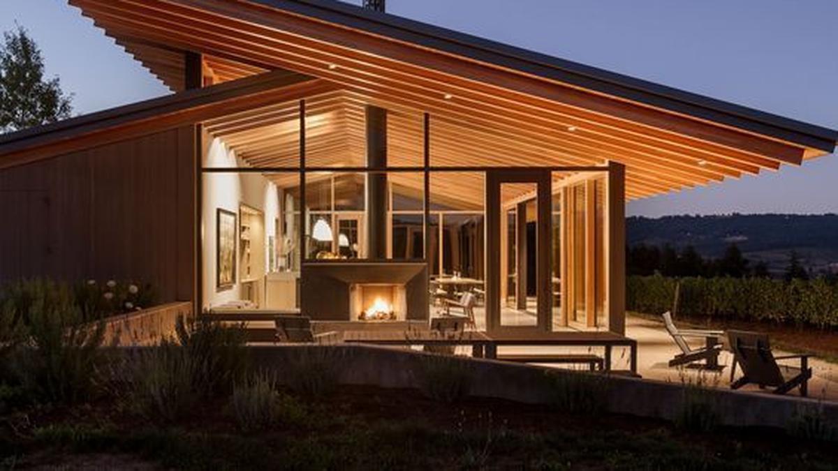 Rumah Atap Miring Minimalis: Solusi Desain Modern dan Nyaman