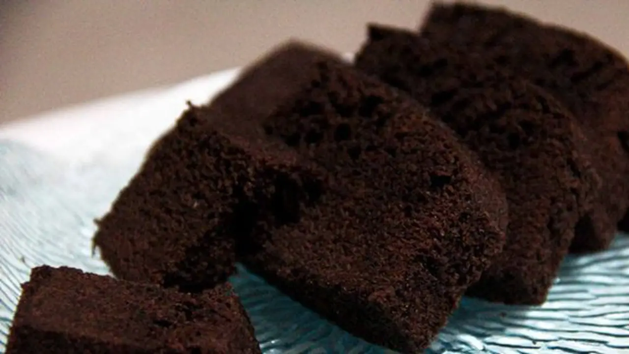 Brownies kukus 5 bahan/copyright: twentyfourtwentyeight