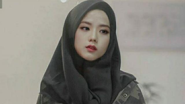 6 Editan Foto Jisoo Blackpink Saat Berhijab Ini Bikin Senyum, Fans Tepuk Jidat