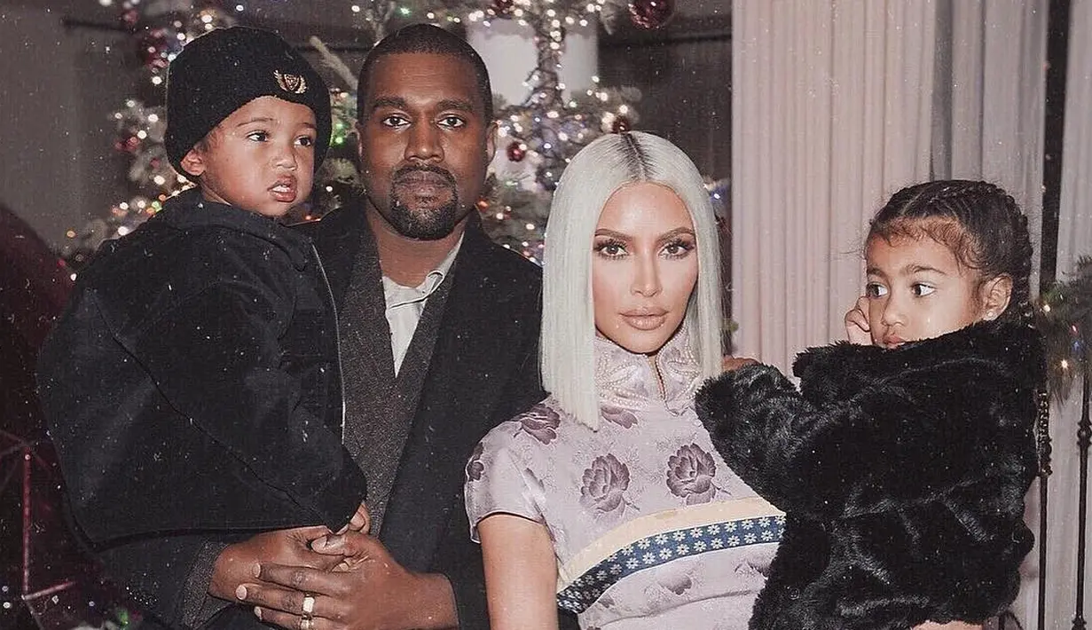 "Waktuku sangat terbatas. Aku pikir sangat penting bagi seorang ibu untuk membagi waktunya untuk suami dan anak-anak secara adil," jelas Kim. (instagram/kimkardashian)