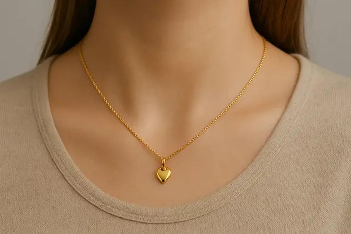 7 Model Kalung Emas yang Nyaman Dipakai Sehari-Hari, Tetap Modis Tanpa Ribet