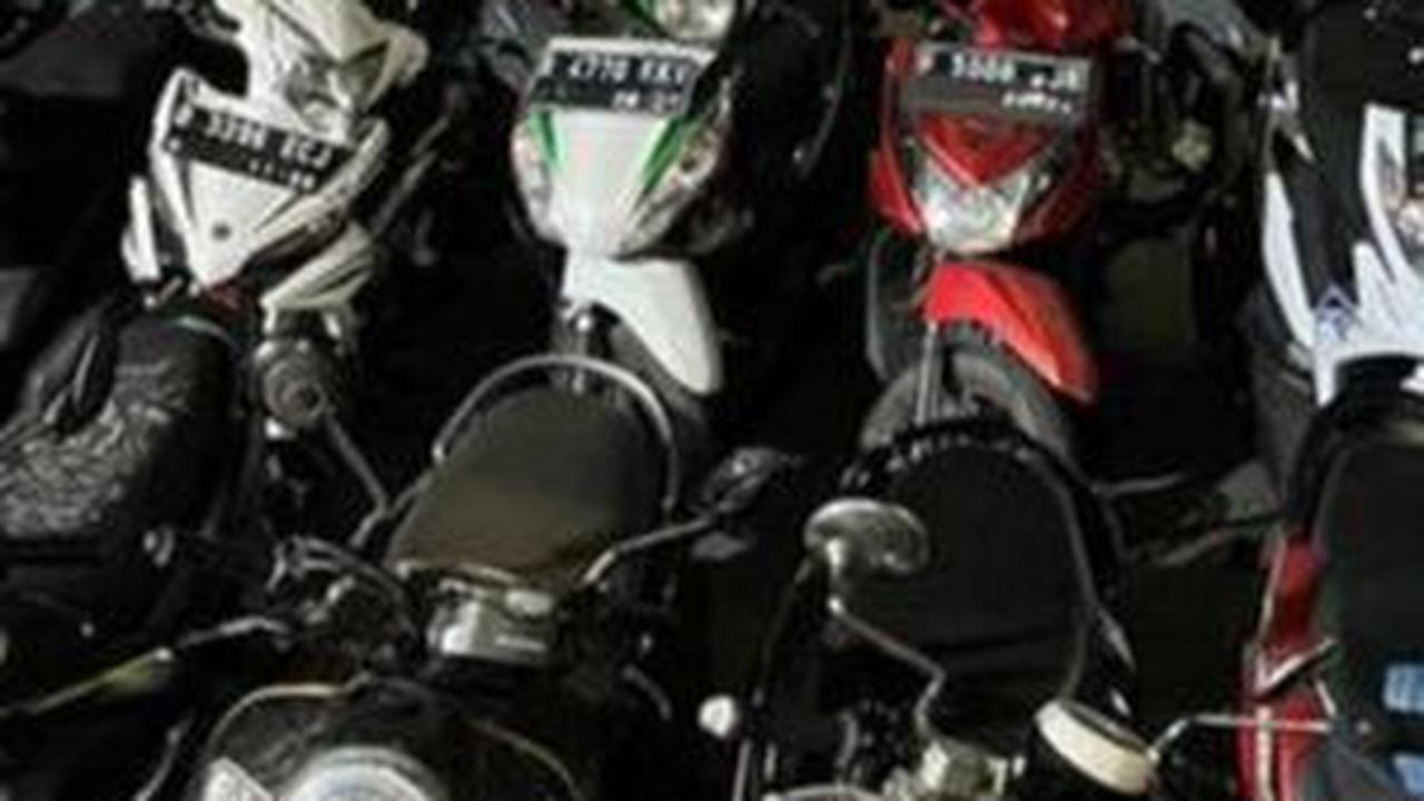 Bikin Penuh Kantor Polisi, Ini Penampakan 81 Pelajar Cileungsih Diciduk Usai Tawuran