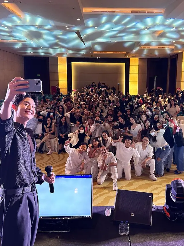 Gabriel Prince menggelar fan meeting bertajuk “Prince of My Heart” di Kuningan City Jakarta, Senin (27/2/2023). (Foto: Dok. Instagram @mallkuningancity)