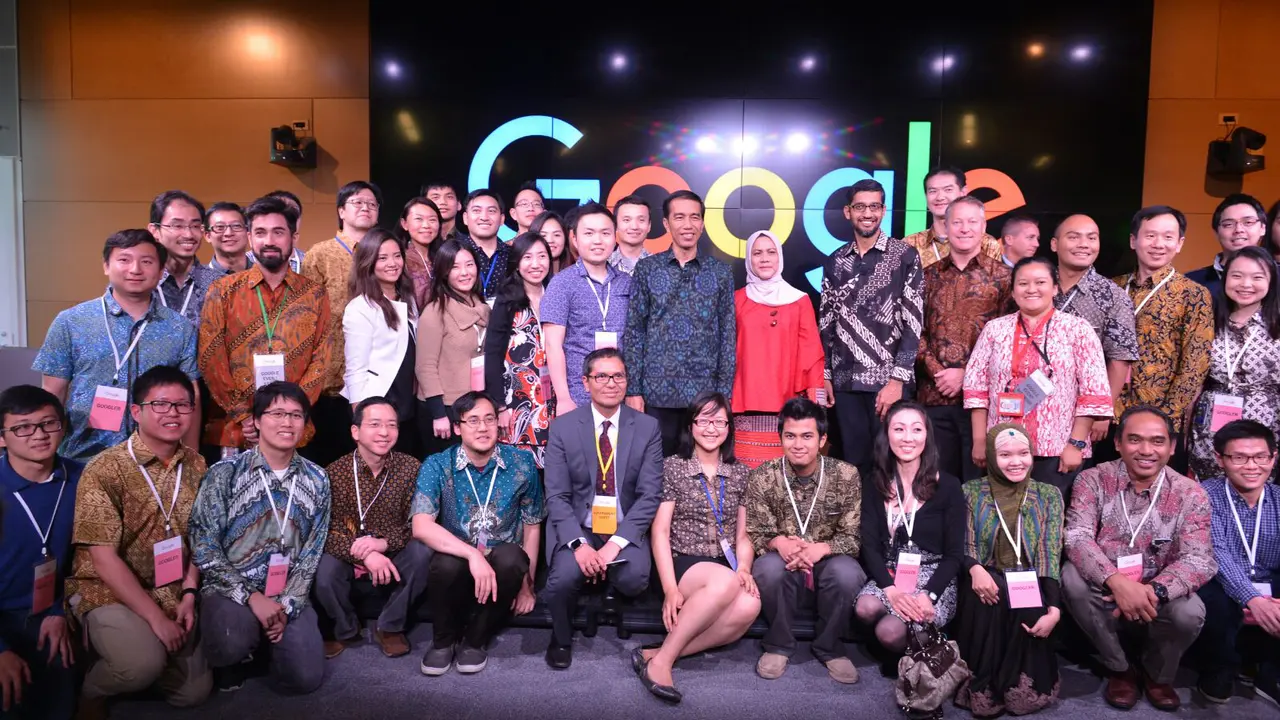 Dari Kantor Facebook, Jokowi Makan Siang Bareng Karyawan Google