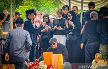Suasana Haru Selimuti Pemakaman Vidi Aldiano, Sejumlah Figur Publik Turut Berduka