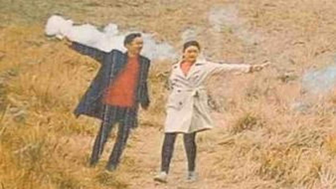 Kebakaran Bukit Teletubbies di Bromo diduga dipicu oleh ulah pengunjung yang tidak bertanggung jawab.