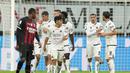 Penyerang Spezia, Daniel Maldini (ketiga kiri) merayakan dengan rekan satu timnya setelah mencetak gol ke gawang AC Milan selama pertandingan Serie A Liga Italia di stadion San Siro, di Milan, Italia, Minggu (6/11/2022). AC Milan menang tipis atas Spezia 2-1. (AP Photo /Antonio Calanni)