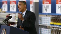 Presiden AS Barack Obama berbicara tentang energi selama kunjungan ke sebuah toko Wal-Mart di Mountain View, California, 9 Mei 2014 (REUTERS / Kevin Lamarque).