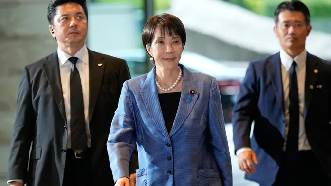 Ditenteng PM Jepang Sanae Takaichi, Tas Kulit Lokal Seharga Rp14,7 Juta Ludes Terjual