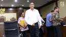 Anggota DPR dari fraksi Partai Golkar, Markus Nari usai menjalani sidang pembacaan dakwaan di Pengadilan Tipikor, Jakarta, Rabu (14/8/2019). Markus Nari didakwa oleh JPU KPK terkait kasus dugaan korupsi e-KTP dan perintangan penyidikan. (Liputan6.com/Helmi Fithriansyah)