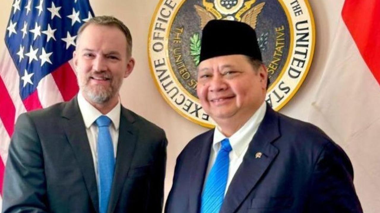 Airlangga Hartarto Lapor Hasil Negosiasi Tarif Trump ke Prabowo