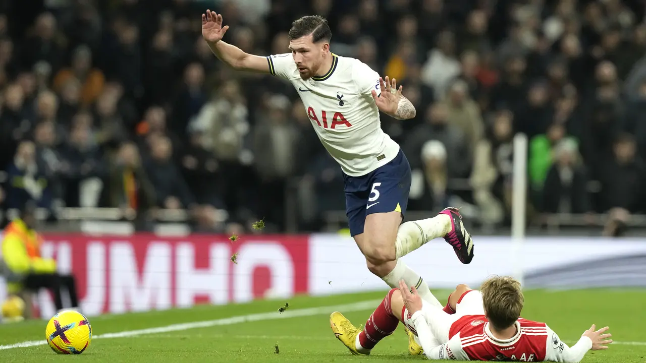 Arsenal Kokoh di Puncak Klasemen Liga Inggris Usai Kalahkan Tottenham Hotspur