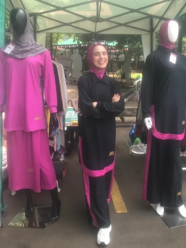 Nycta Gina bergaya saat olahraga (Istimewa)