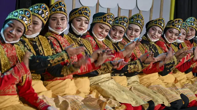 FOTO: Menyaksikan Festival Tari Ratoh Jaroe di Banda Aceh