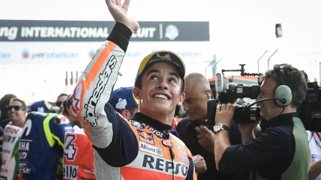 Senyum Marc Marquez Raih Pole Position di Gp Thailand