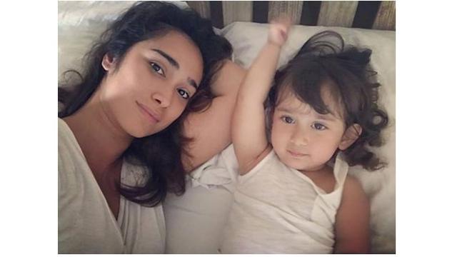 Dapat Hak Asuh Ini 6 Potret Kebersamaan Alexandra Gottardo Dan Anaknya Hot Liputan6 Com