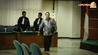 Terdakwa kasus dugaan korupsi pengadaan alat simulator SIM Budi Susanto menyatakan pikir-pikir atas putusan Hakim Pengadilan Tipikor (Liputan6.com/Helmi Fithriansyah)