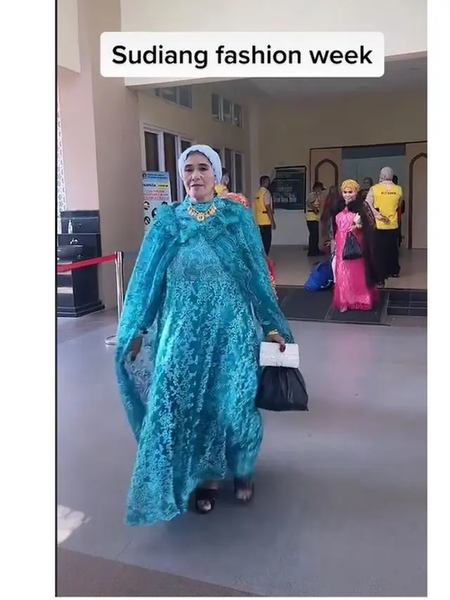 Jemaah Haji Tampil Glamor Bak Peragaan Busana, Ini 7 Potretnya yang Viral