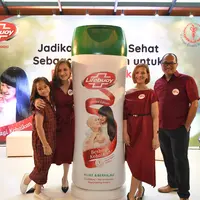 Kampanye "Berbagi Kebaikan" dari Lifebuoy Shampoo. Credits: Press release Lifebuoy