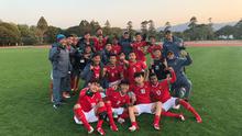 Timnas Indonesia U-16 berfoto bersama usai memastikan diri melangkah ke final turnamen Jenesys di Jepang, Minggu (11/3/2018). Tim asuhan Fakhri Husaini melangkah ke final usai menang 1-0 atas tim tuan rumah, Jepang. (Istimewa)