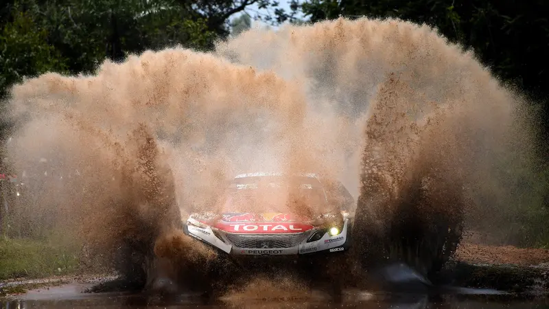 20170103- Aksi Pereli Taklukan Medan di Reli Dakar 2017-Argentina-AFP Photo