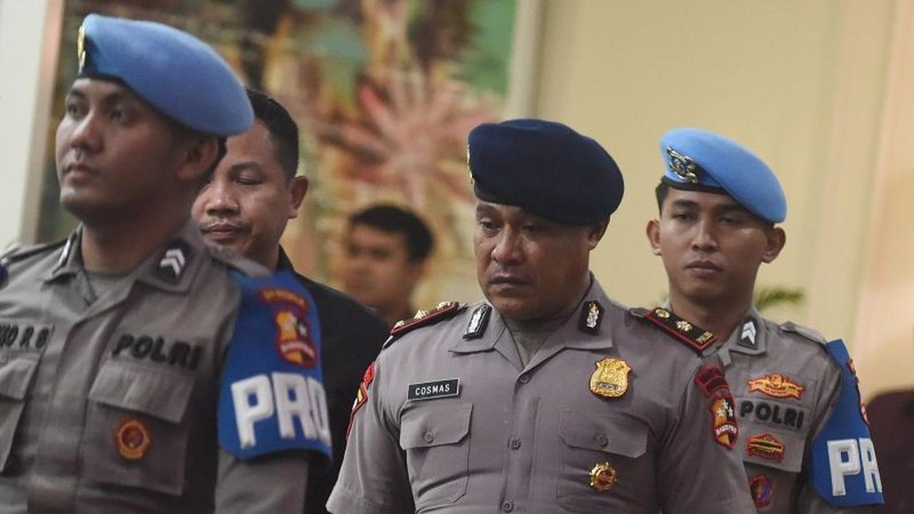 Pikir-pikir Banding Usai Disanksi Pecat, Kompol Kosmas Dipecat Terkait Insiden Rantis Brimob