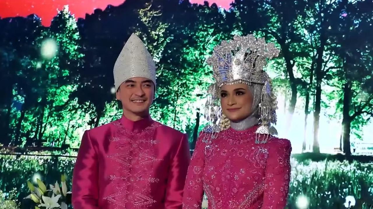 Potret Resepsi Zumi Zola dan Putri Zulhas, Mewah dengan Adat Jambi - Dihadiri Prabowo Hingga Jokowi