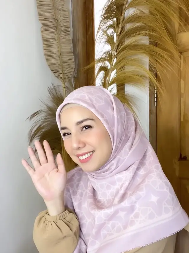 [Fimela] Tya Ariestya