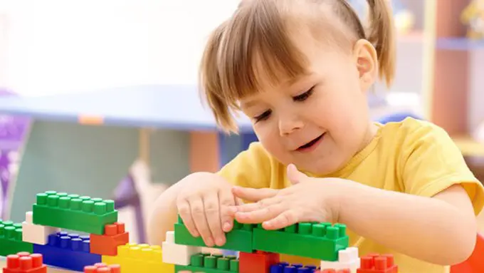 Manfaat main lego./Copyright shutterstock.com