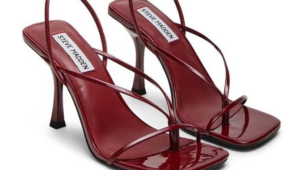 Ilustrasi Sandal High Heels (©Pinterest)