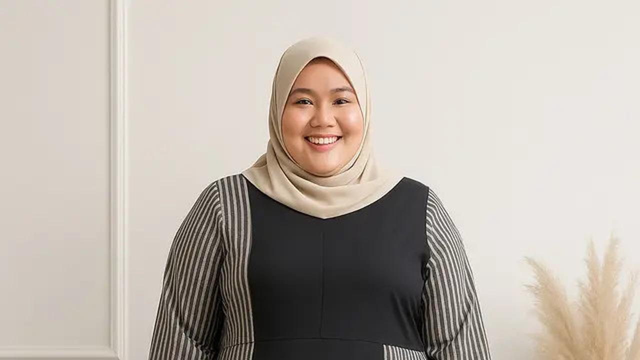 7 Rekomendasi Gamis Salur untuk Orang Gemuk, Lengkap dengan Tips Memilihnya agar Tampil Langsing