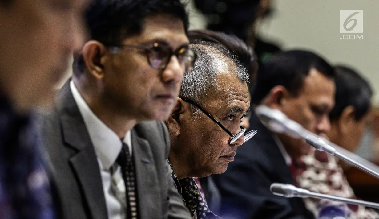 Ketua KPK Agus Rahardjo mengikuti RDP dengan Komisi III DPR, Jakarta, Senin (23/7). Rapat membahas Program dan Anggaran KPK, dalam kesempatan itu Anggota Komisi III menyinggung Jual-Beli Fasilitas di Lapas Sukamiskin. (Liputan6.com/Johan Tallo)