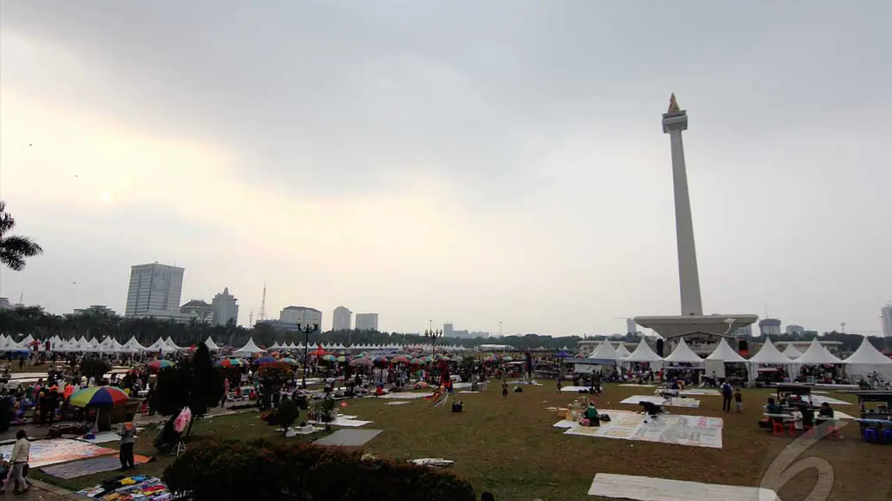 Ribuan Pengunjung Serbu PRJ Monas