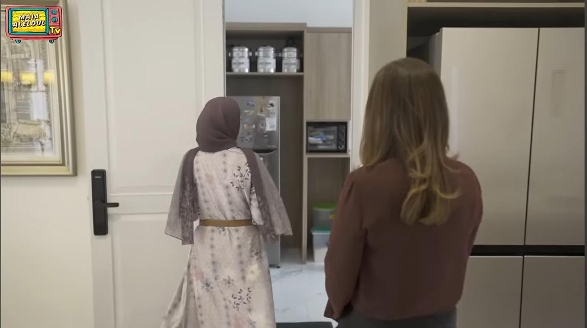 Disebut Calon Mertua Fuji, 5 Potret Dapur Mungil Venna Melinda di Rumah Mewahnya - Minimalis Bernuansa Putih