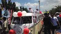 Anies Baswedan-Sandiaga Uno saat konvoi kampanye damai Pilkada DKI Jakarta. (Liputan6.com/Taufiqurrohman)